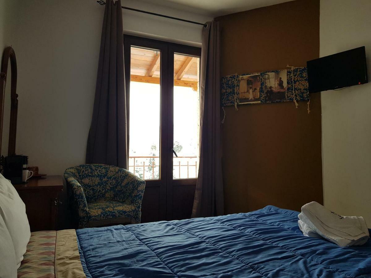 Petra & Elato Art Hotel Валтессинико Экстерьер фото